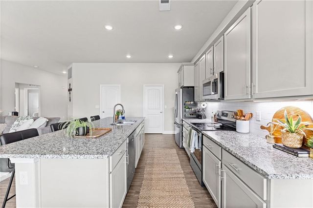 7559 Arapahoe Drive, Shawnee, KS 66227