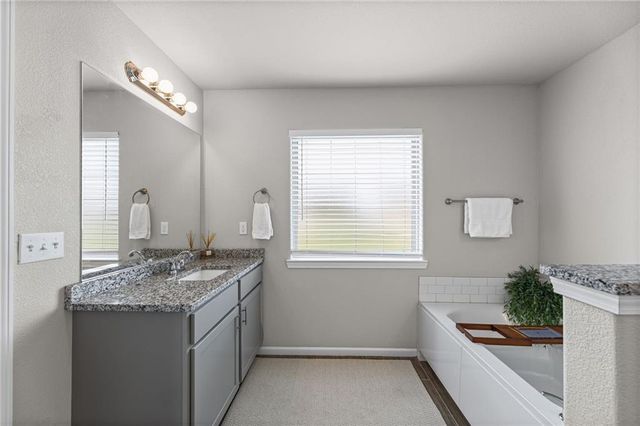 7559 Arapahoe Drive, Shawnee, KS 66227