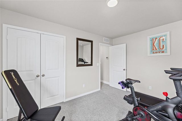 7559 Arapahoe Drive, Shawnee, KS 66227