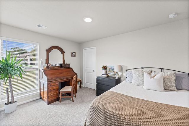7559 Arapahoe Drive, Shawnee, KS 66227