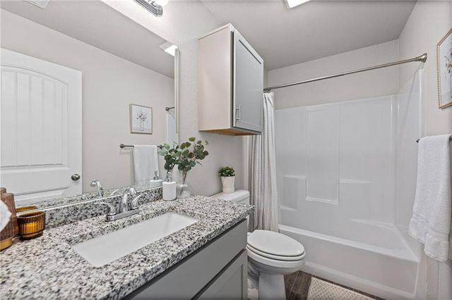 7559 Arapahoe Drive, Shawnee, KS 66227