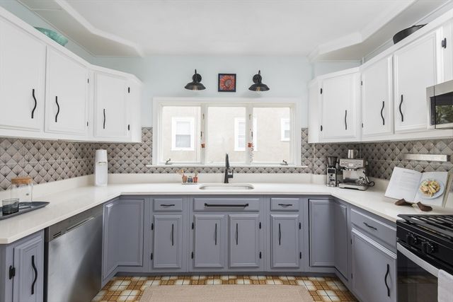 34 Harvard St 1, Arlington, MA 02476