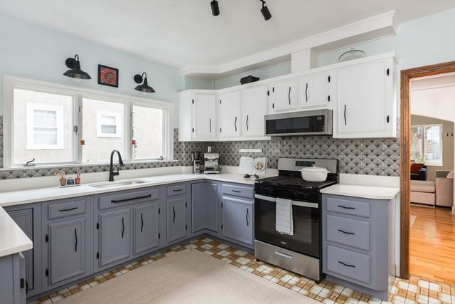 34 Harvard St 1, Arlington, MA 02476