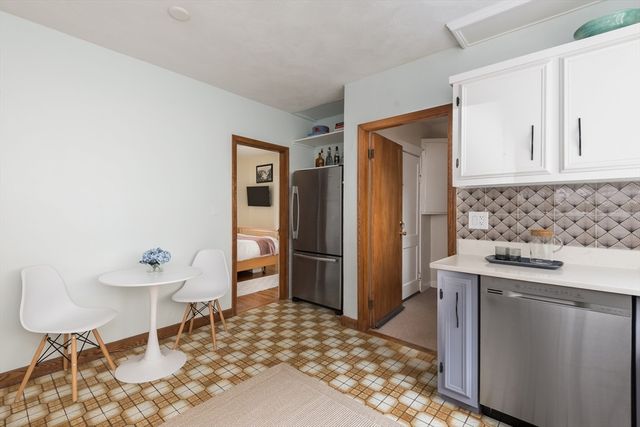 34 Harvard St 1, Arlington, MA 02476