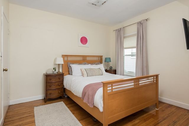 34 Harvard St 1, Arlington, MA 02476