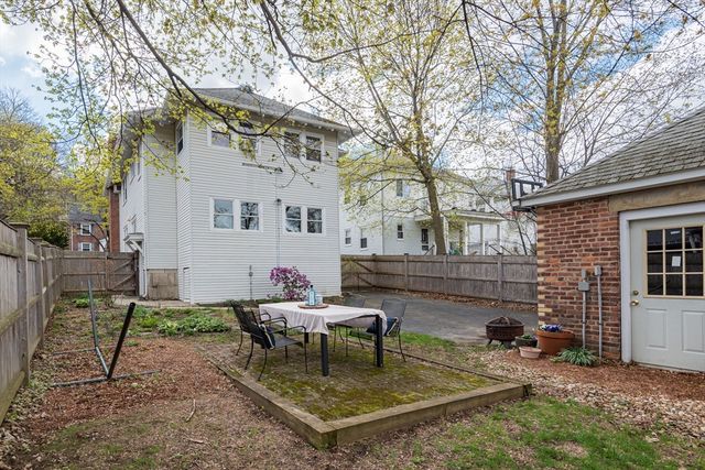 34 Harvard St 1, Arlington, MA 02476