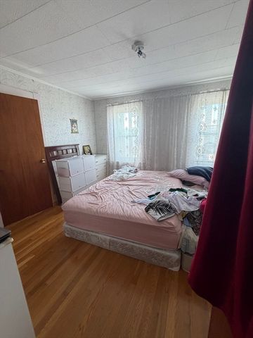 155 Merrimack St, Methuen, MA 01844
