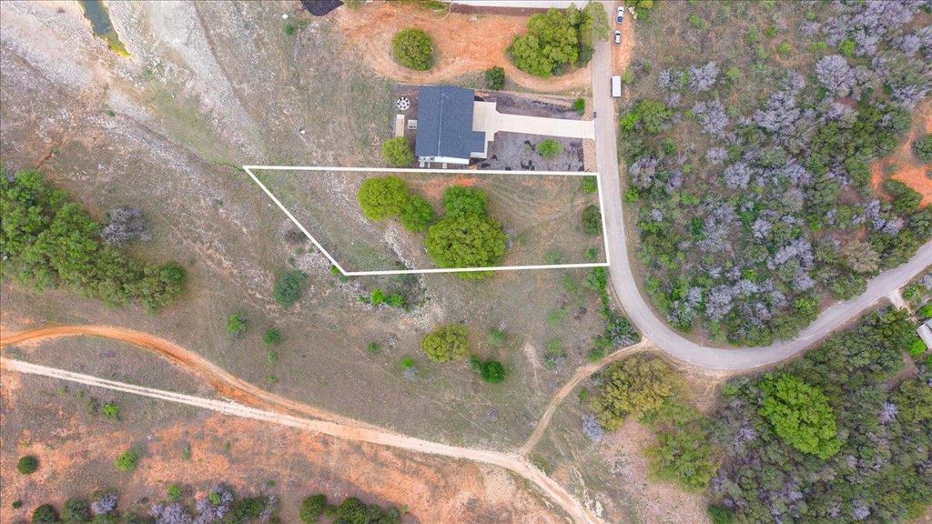 21307 Cardinal Ave, Lago Vista, TX 78645