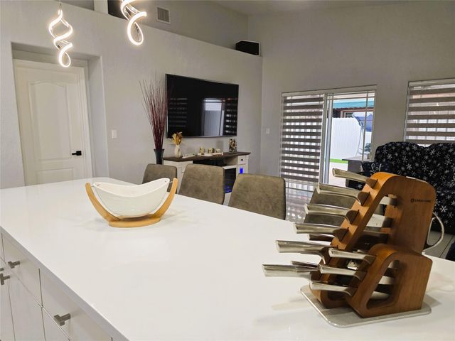 8771 NW 141st Ter, Miami Lakes, FL 33018