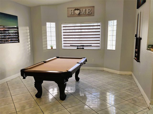 8771 NW 141st Ter, Miami Lakes, FL 33018