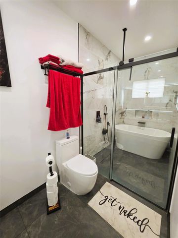 8771 NW 141st Ter, Miami Lakes, FL 33018