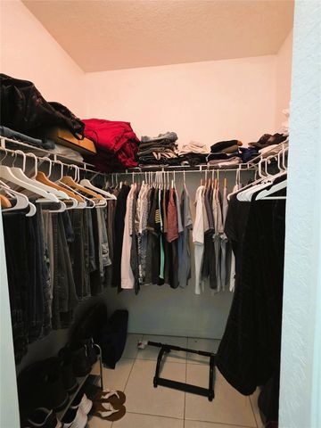 8771 NW 141st Ter, Miami Lakes, FL 33018