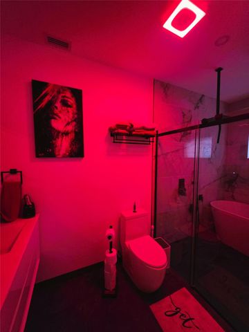 8771 NW 141st Ter, Miami Lakes, FL 33018