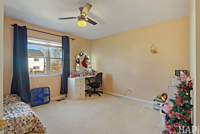 711 Wedgewood, Mchenry, IL 60050