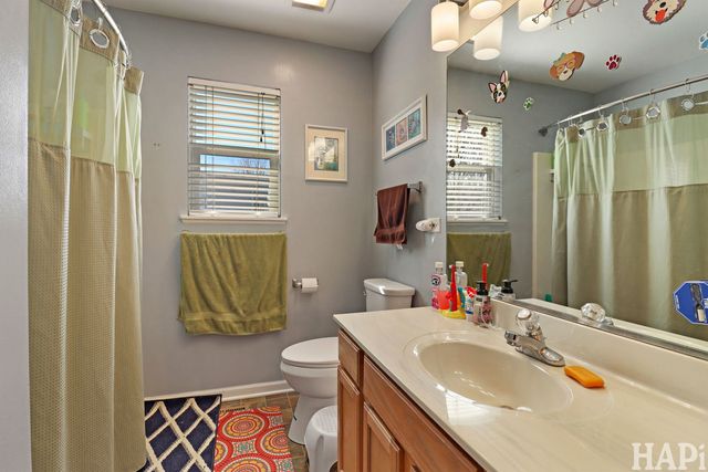 711 Wedgewood, Mchenry, IL 60050