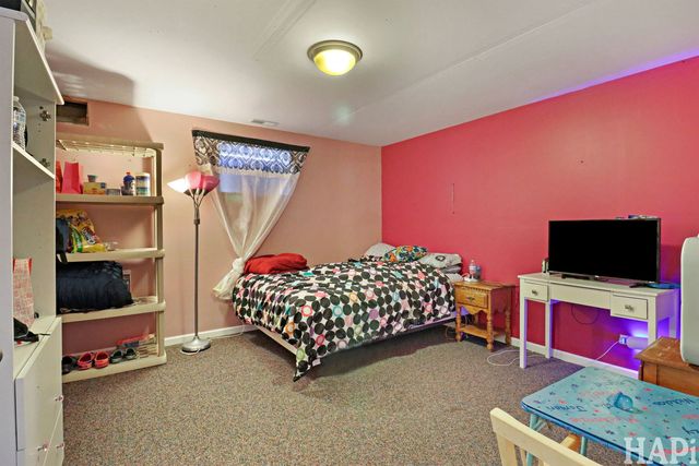 711 Wedgewood, Mchenry, IL 60050