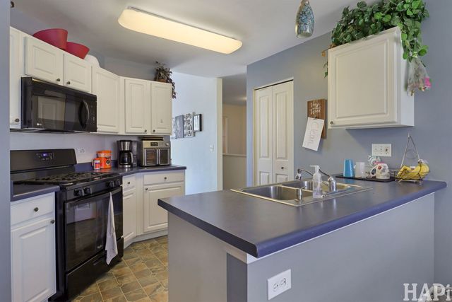 711 Wedgewood, Mchenry, IL 60050