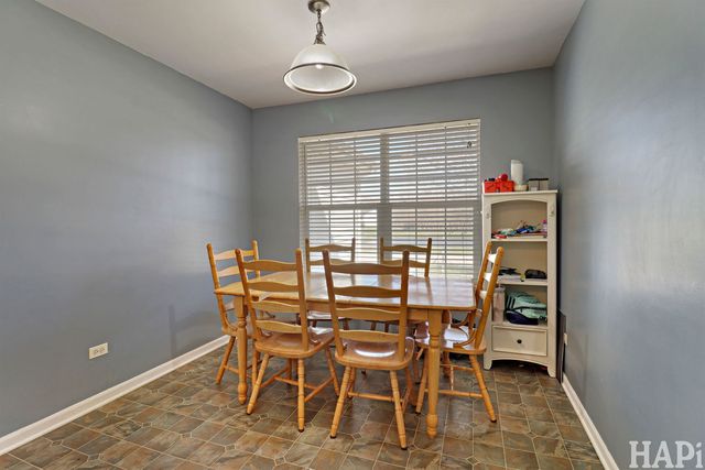 711 Wedgewood, Mchenry, IL 60050