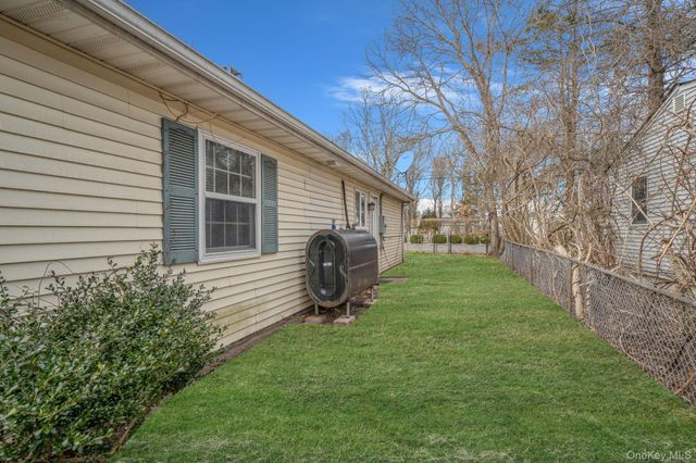 38 Manor Drive, Shirley, NY 11967