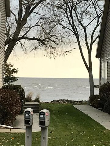 W5340 Martin LANE, Fond Du Lac, WI 54935