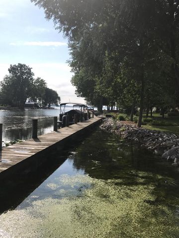 W5340 Martin LANE, Fond Du Lac, WI 54935