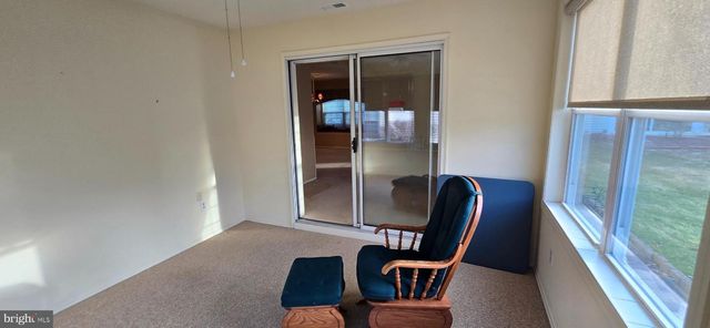 117 CARRIAGE HILL CT, Columbus, NJ 08022