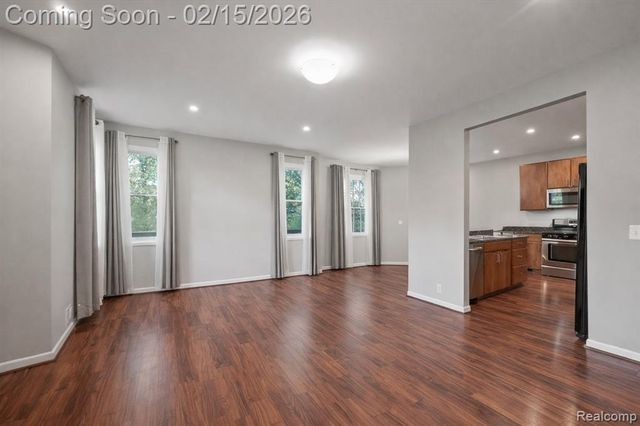 2136 Brock Street, Keego Harbor, MI 48320