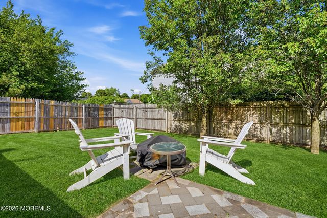 881 Eaglehurst Court, Toms River, NJ 08753