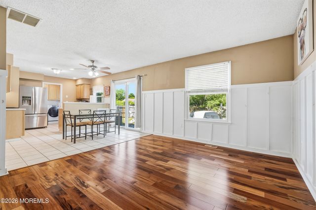 881 Eaglehurst Court, Toms River, NJ 08753