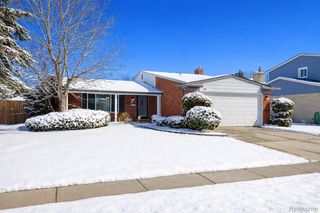30650 Glenwood Circle, Warren, MI 48088
