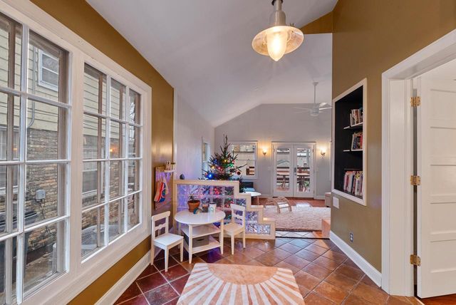 1921 E Elmdale COURT, Shorewood, WI 53211