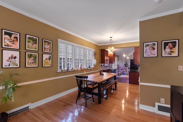 1921 E Elmdale COURT, Shorewood, WI 53211