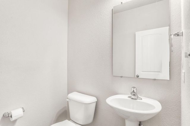 8924 Mission Ridge Drive NW, Albuquerque, NM 87114