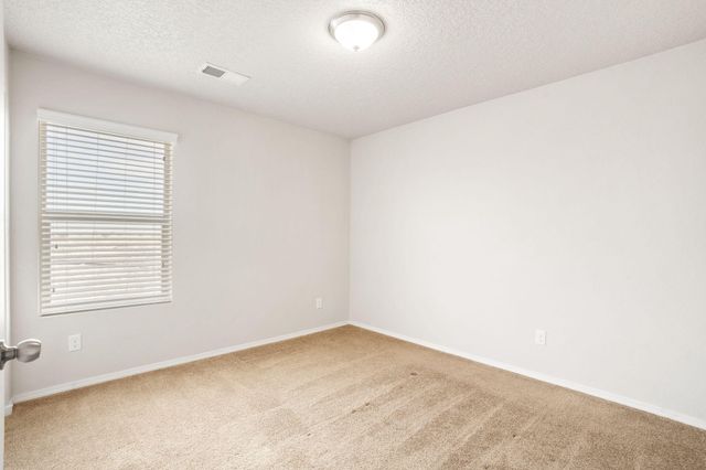 8924 Mission Ridge Drive NW, Albuquerque, NM 87114