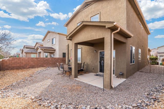 8924 Mission Ridge Drive NW, Albuquerque, NM 87114