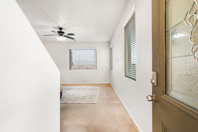 8924 Mission Ridge Drive NW, Albuquerque, NM 87114