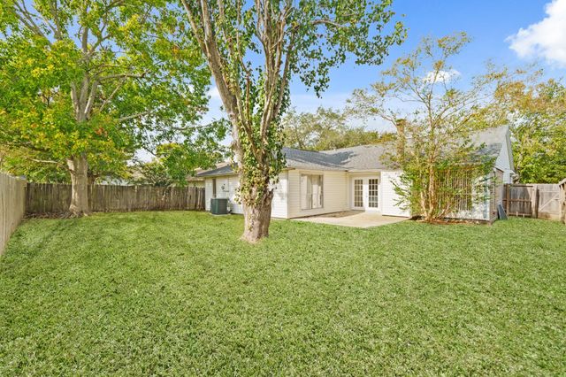 12831 Newberry Street, Sugar Land, TX 77478
