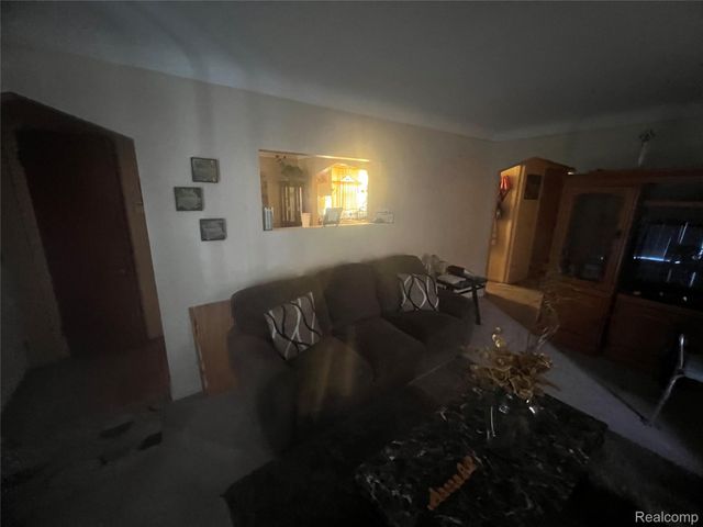 17665 Runyon Street, Detroit, MI 48234