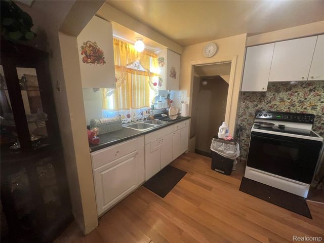 17665 Runyon Street, Detroit, MI 48234