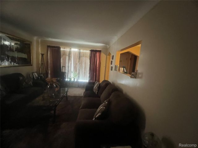 17665 Runyon Street, Detroit, MI 48234