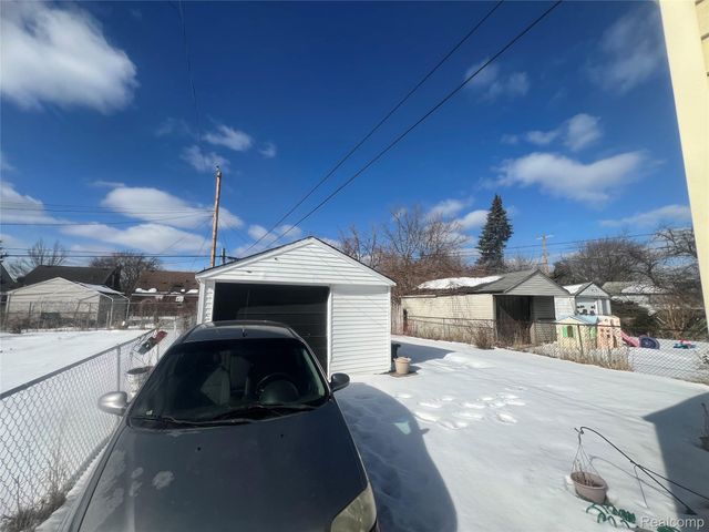 17665 Runyon Street, Detroit, MI 48234