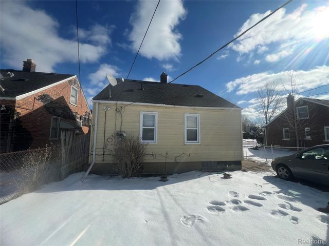 17665 Runyon Street, Detroit, MI 48234