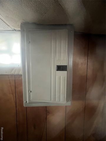 17665 Runyon Street, Detroit, MI 48234