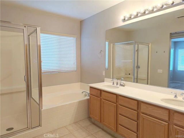 4531 Streamport Dr, Riverside, CA 92505