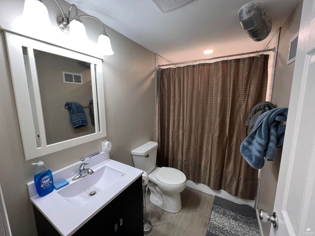 525 Osage Street, Manhattan, KS 66502