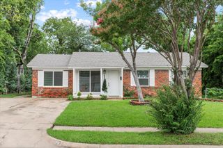 2203 Loyce Drive, Mesquite, TX 75149