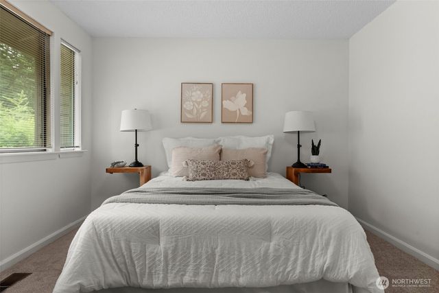 5820 53rd Avenue NW, Gig Harbor, WA 98335
