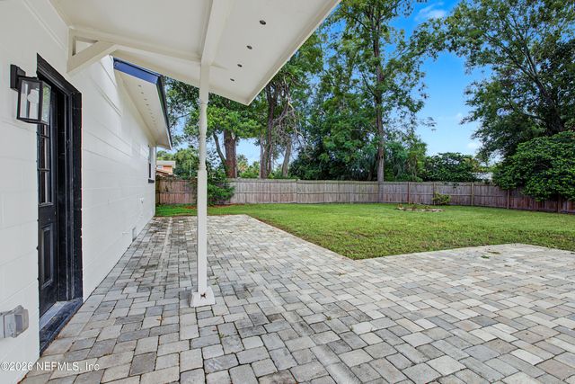 8529 BURKHALL Street, Jacksonville, FL 32211