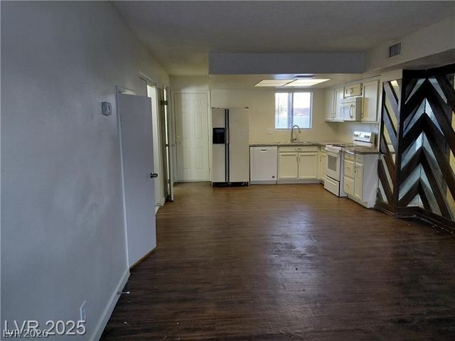 1336 North JONES Boulevard, Las Vegas, NV 89108