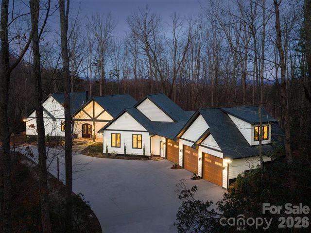 508 Avery Creek Road, Arden, NC 28704